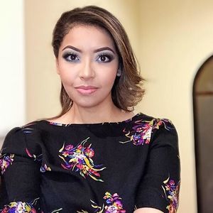 Meet your Posher, Angee